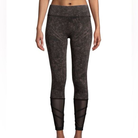 Blanc Noir Gray & Black Excel Leggings Medium NWT - Picture 4 of 9